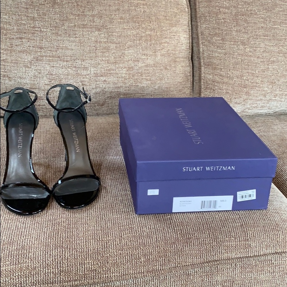 STUART WEITZMAN NUDISTSONG BLACK PATENT SIZE 8M